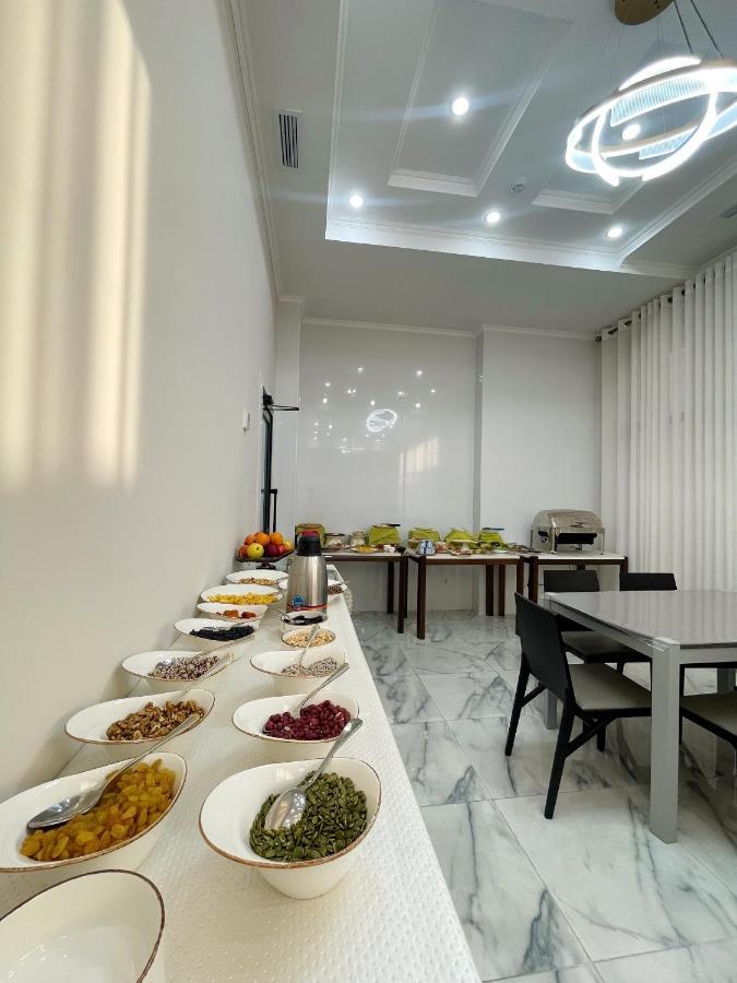 בישקק Hotel Nova מראה חיצוני תמונה