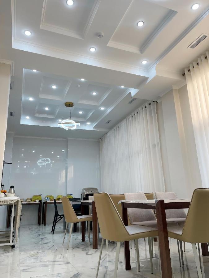 בישקק Hotel Nova מראה חיצוני תמונה